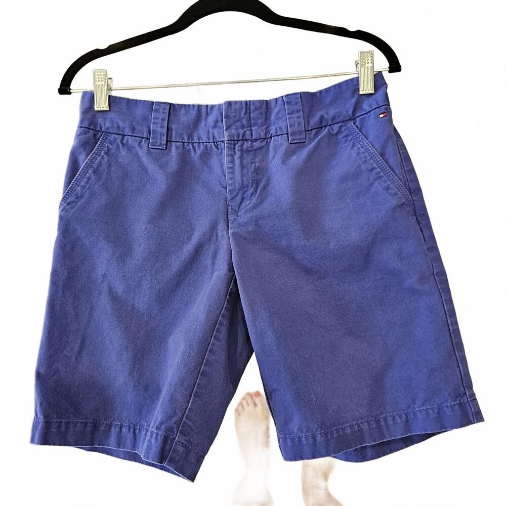 Size 2 Tommy Hilfiger Bermuda-Length Chino Shorts in Royal Blue